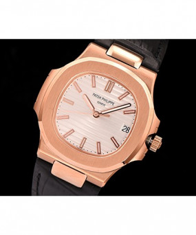 파텍필립 노틸러스-30 5711J